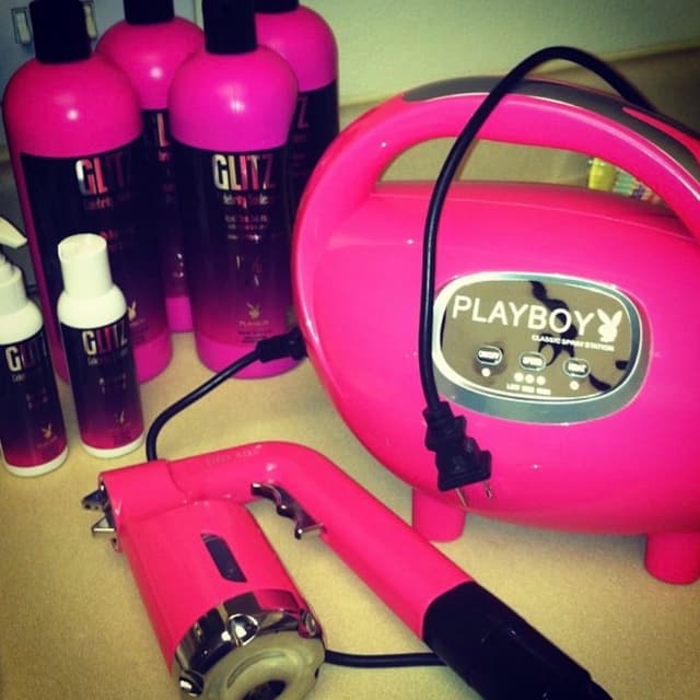 Sunless Tanning application at Autoclave Treatments LLC in Oro valley, AZ